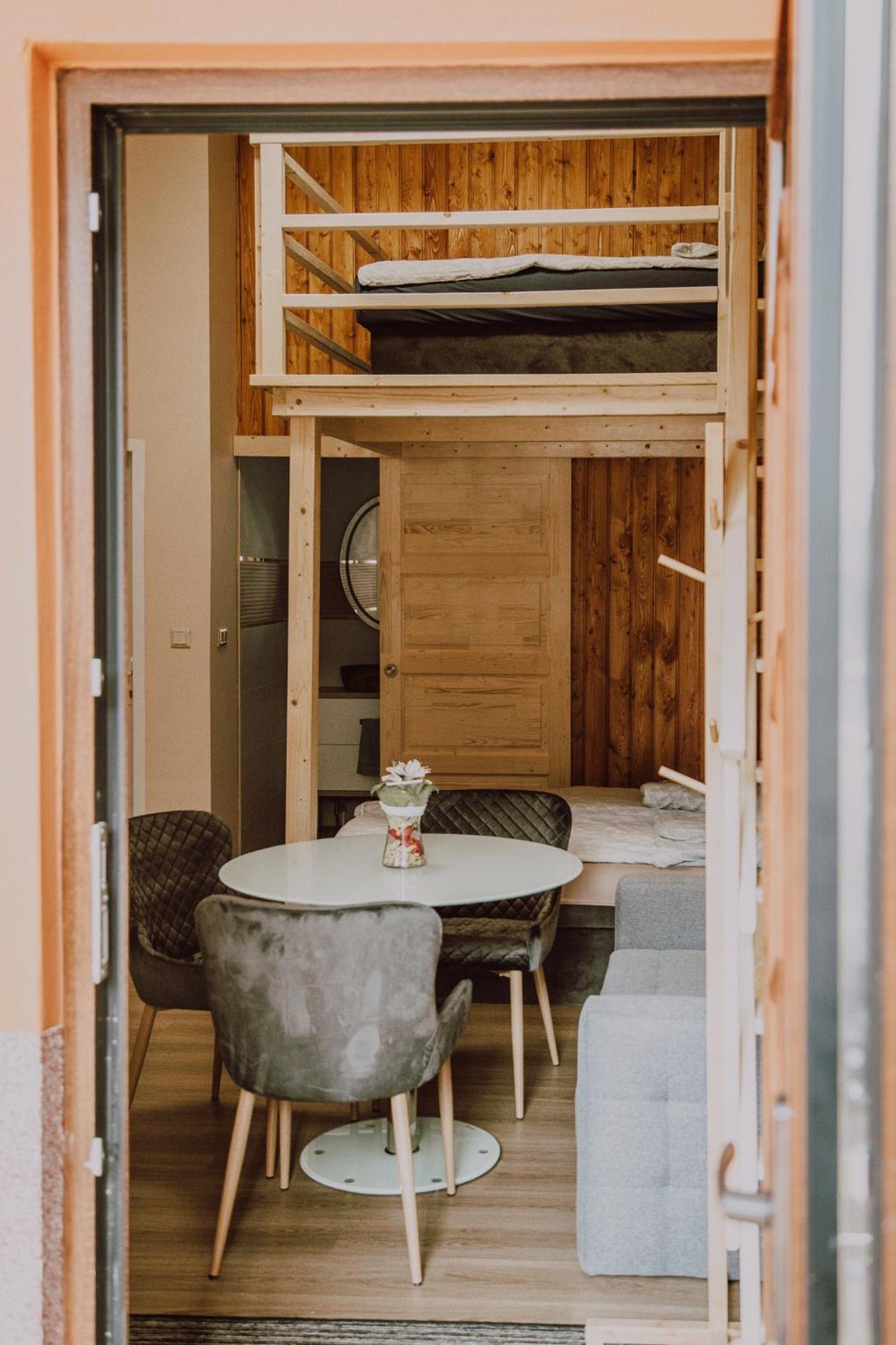 Villa Apartman Makó 外观 照片