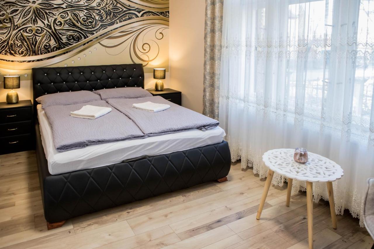 Villa Apartman Makó 外观 照片